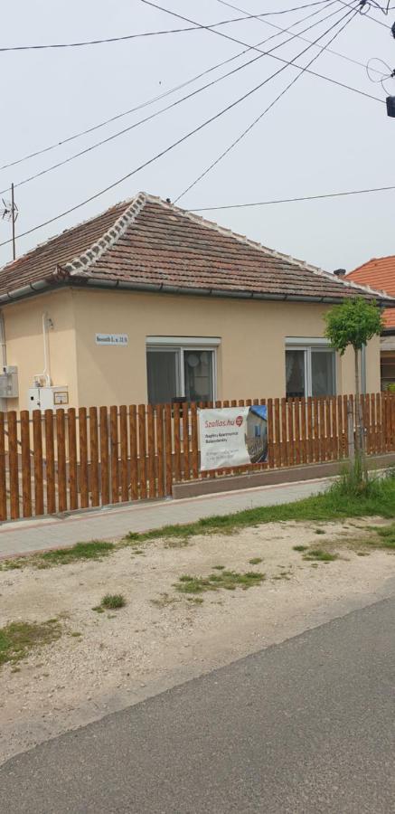 Napfeny Apartmanhaz Balatonberény Dış mekan fotoğraf